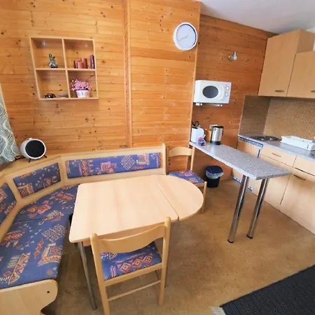 Haus Tapestry بيت ضيافة Nötsch