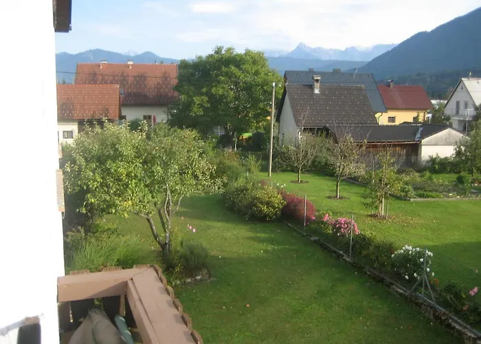 Haus Tapestry Noetsch